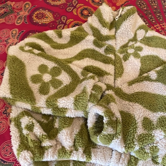 Urban Outfitters Sherpa Sz M 💚 - Picture 2 of 8